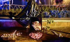 واکنش هنرمندان در وداع با رهبر شهید