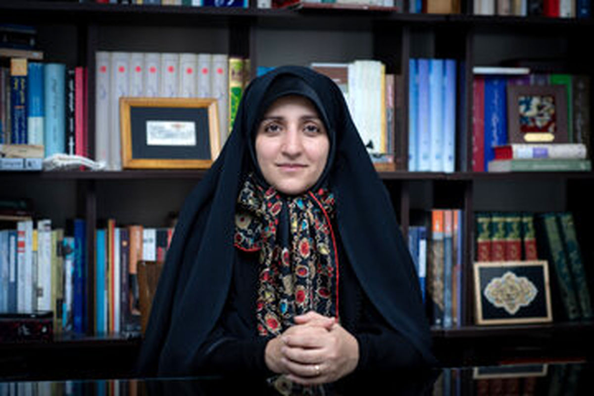 تلخ ترین اتفاق سال ۱۴۰۳ از نگاه معاون پزشکیان/ اهل خرید عید نیستم/ هرسال به همه بچه ها کتاب عیدی می دهم