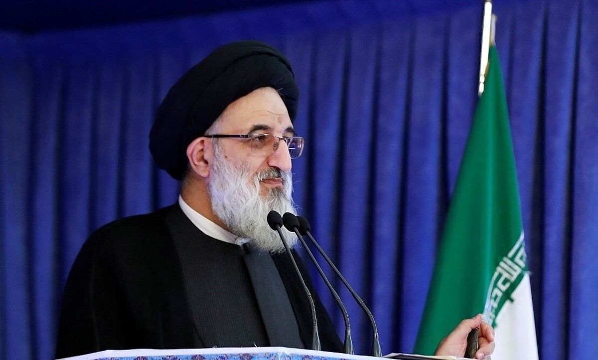 سگ گردانی و بدحجابی از مصادیق هویت زدایی فرهنگی است/ در قانون داریم که تظاهر به غرب گرایی ممنوع است