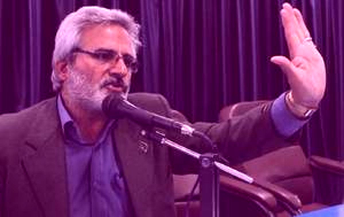 یک مسئول جامعه کارگری : سال جدید منتظر تورم ۶۷ درصدی و افزایش قیمت بنزین باشید/ اقتصاد کشور را به کسانی سپردیم که دو واحد اقتصاد در دانشگاه پاس نکردهاند