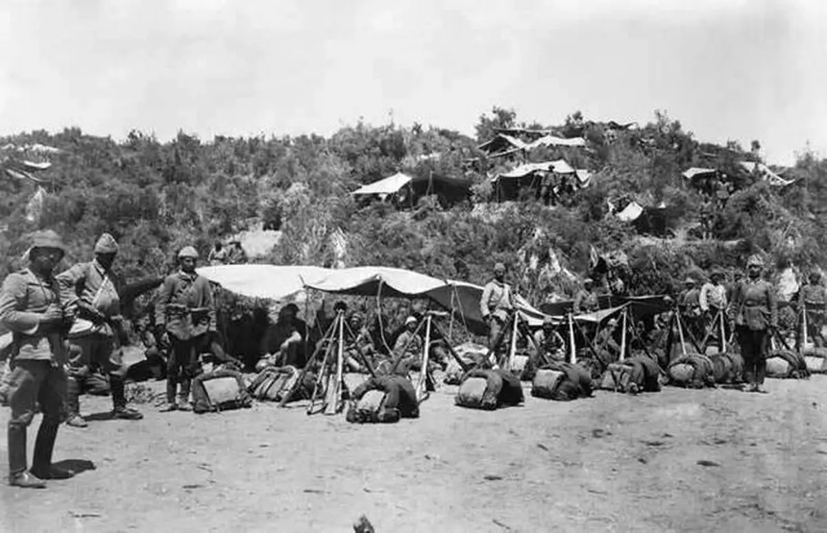 ۳ تصمیم احمقانه‌ای که مملکت‌ها را بر باد دادند
