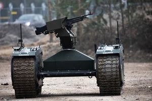 ربات سربازهای ارتش اوکراین؛ از مین گذاری و شلیک تا جابه‌جایی مجروحان/ ویدئو

