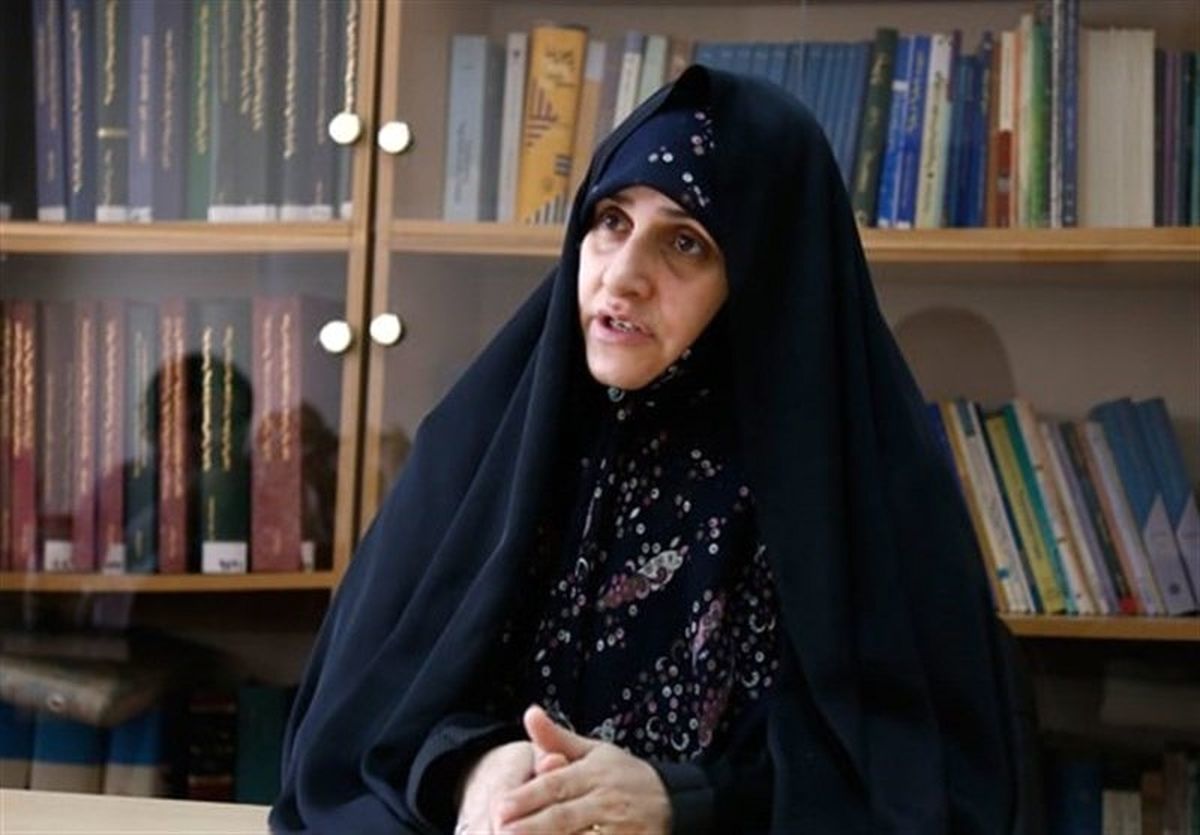 واکنش مشاور سابق احمدی نژاد به موضع همسر رئیسی درباره حجاب

