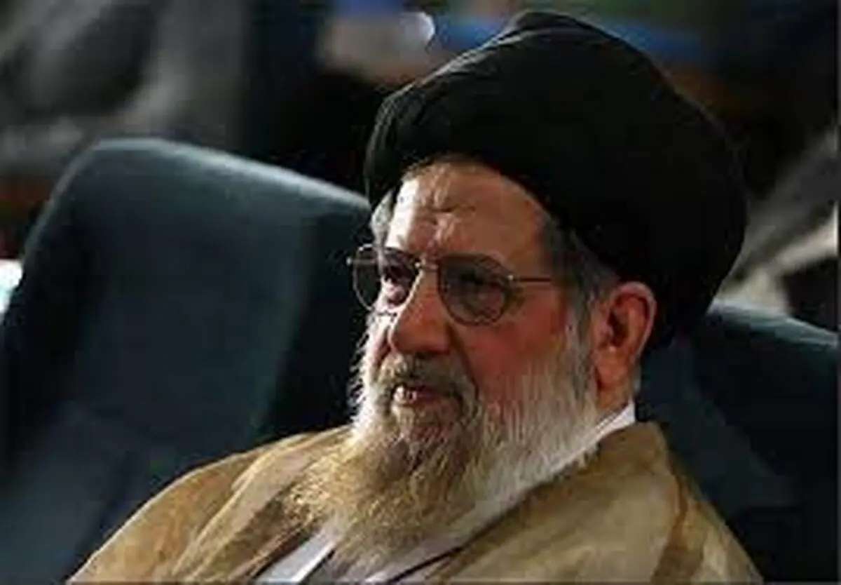 برج عاج نشینی با فدایی مردم بودن یک رئیس‌جمهور خیلی فرق دارد