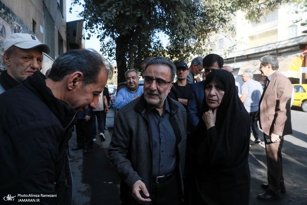 تصاویر: مراسم تشییع برادر سید مصطفی تاجزاده