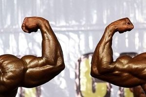 درگیری در مسابقات پرورش اندام قهرمانی کشور/ ویدئو