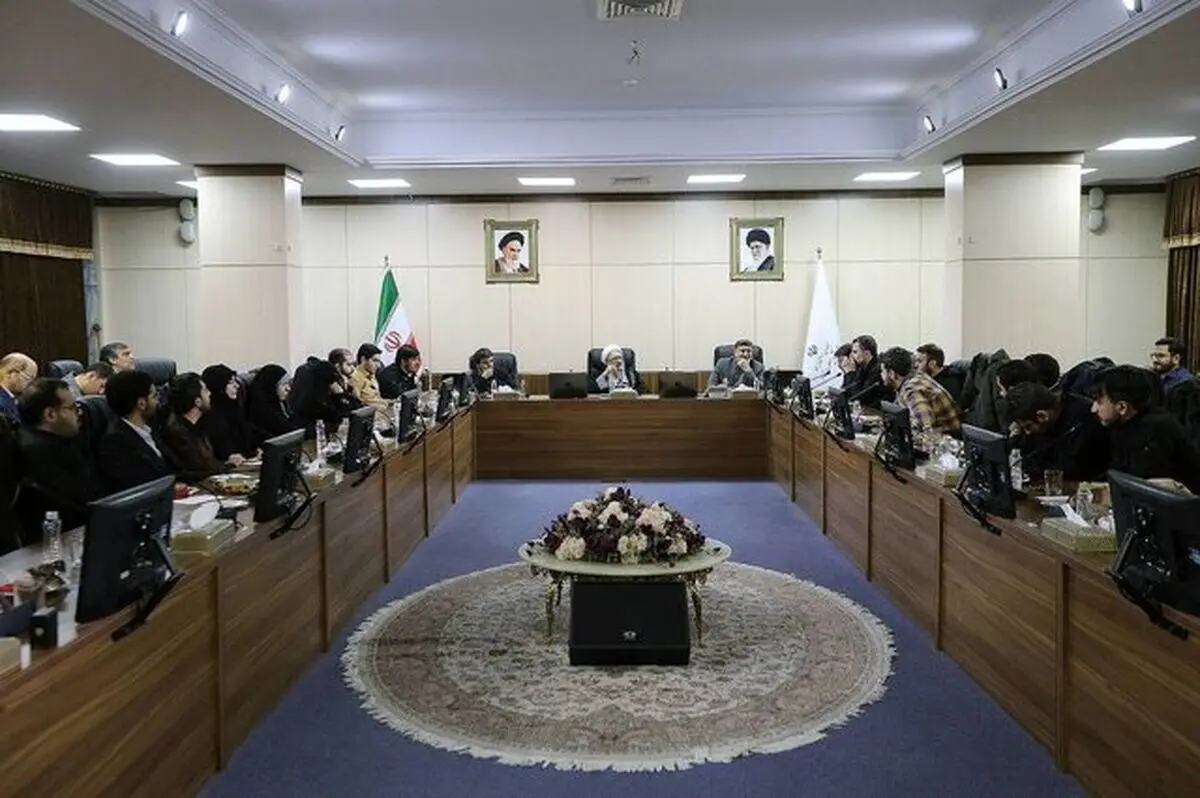 آملی لاریجانی: FATF به مجمع بیاید، بررسی می‌کنیم


