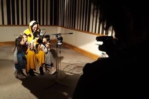 مجری خاطره ساز «سلام کوچولو» به تلویزیون آمد/ زندگی و زمانه عذرا وکیلی در مستند «قصه های خورشید خانم»

