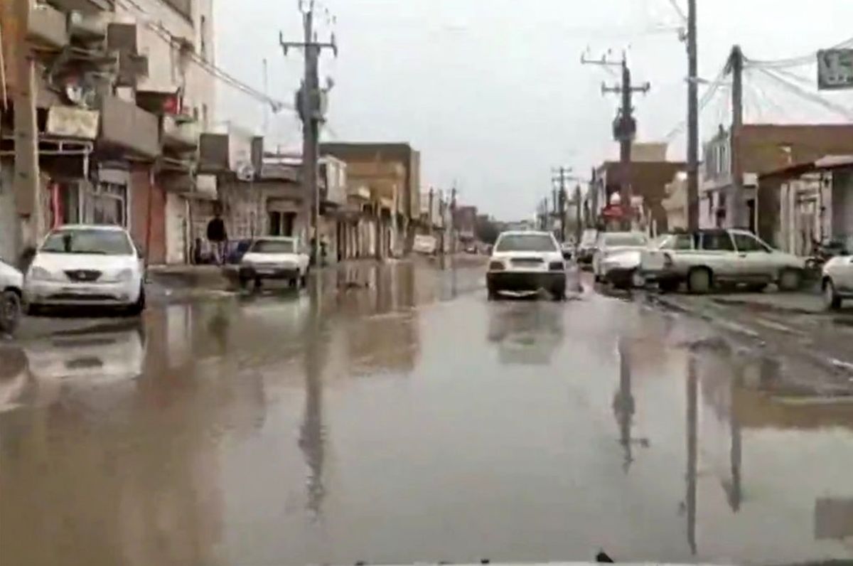 خوزستان در شرایط بحرانی/ آبگرفتگی معابر در اهواز/ ویدئو