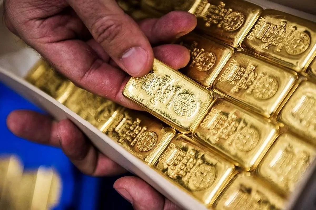 طلای جهانی به زیر ۴۰۰۰ دلار سقوط کرد