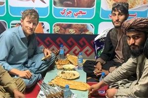 تور گردشگری یک انگلیسی به افغانستان با هشدار درباره احتمال اعدام شدن!

