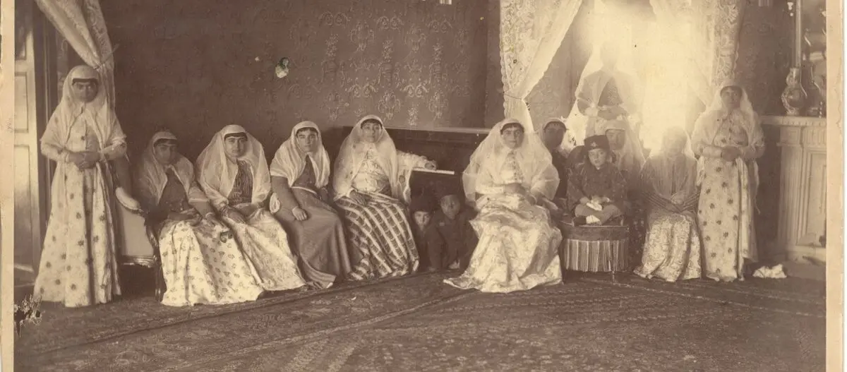 سفر زمان؛ «دستۀ دختران مطرب» در ایران صد سال قبل 