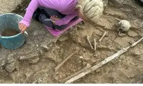 مقبرۀ باستانی کودکانی که با «سلاح» دفن شده اند