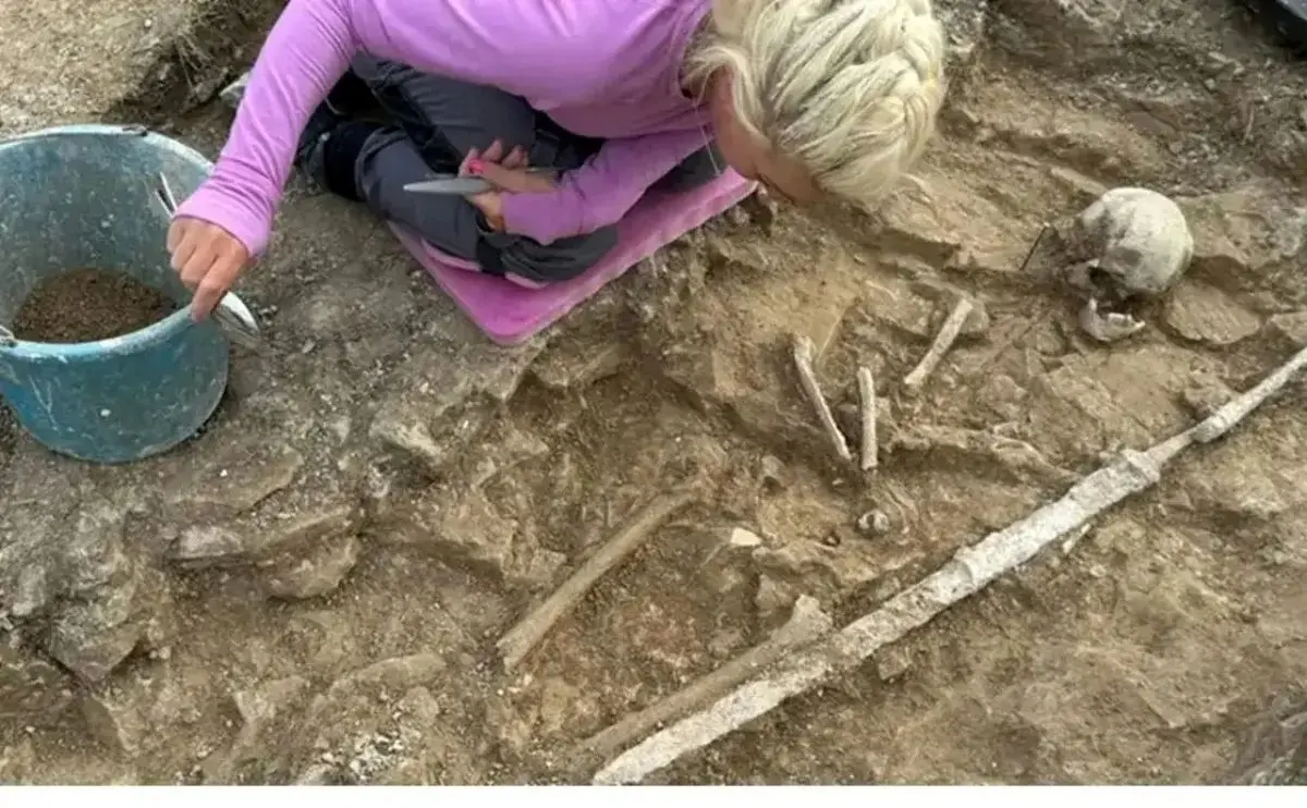 مقبرۀ باستانی کودکانی که با «سلاح» دفن شده اند