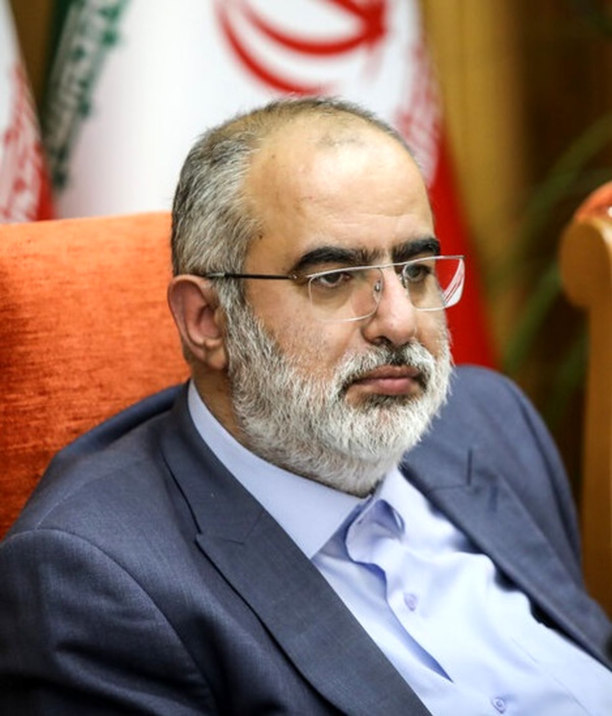 واکنش حسام الدین آشنا به گرانی اینترنت