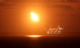 آتش‌سوزی در سکوی نفتی لویاتان اسرائیل/ ویدئو