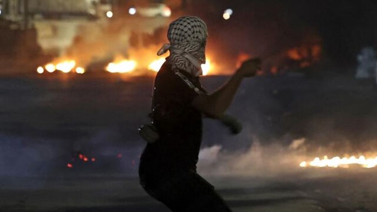 زخمی شدن ۱۰۰ فلسطینی در درگیری با صهیونیستها در کرانه باختری/ تشکیلات خودگردان محکوم کرد