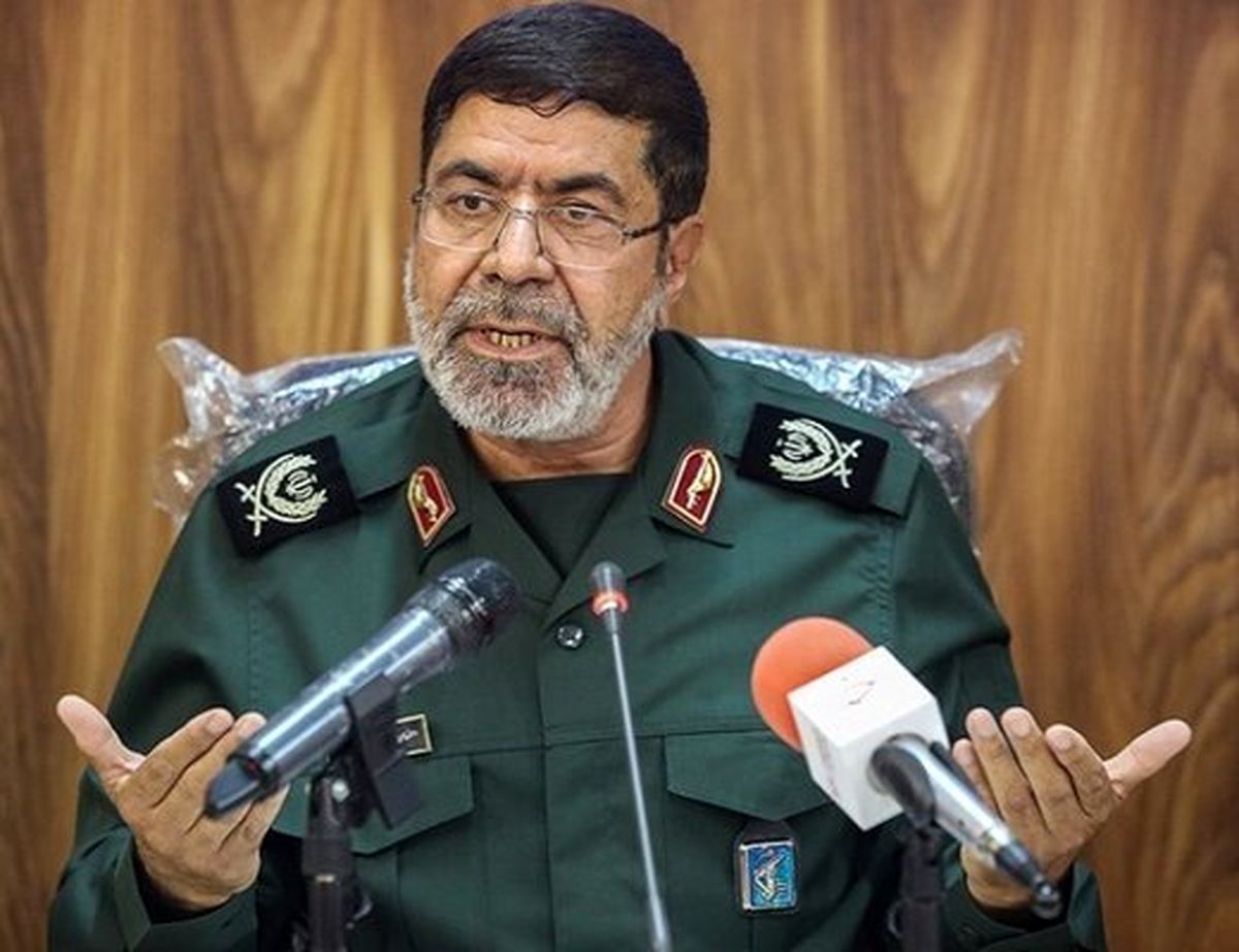بعضی داخلیها، بدشان نمیآید بگویند مسمومیتها، کارِ نظام است/ میزان مهر و عطوفت مردان ایران به دختران ایران را ببینید در هیچ جا وجود ندارد