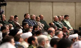 کدام چهره های نظامی در دیدار با رهبر انقلاب حضور داشتند؟