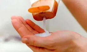 نشانه های فاسد شدن شامپو و راه های پیشگیری از آن
