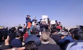 تجمع اعتراض آمیز مردم سیستان نسبت به حقابه هیرمند/ ویدئو 