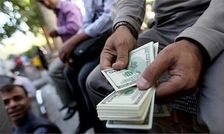 قیمت دلار ، یورو و سایر ارزها امروز ۱۳ اردیبهشت/ روز حساس بازار ارز؛ دلار به کدام‌ سو می‌رود؟

