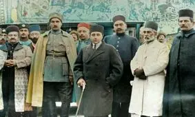 آخرین شاه قاجار، قربانی بازی قدرت یا بی‌تدبیری

