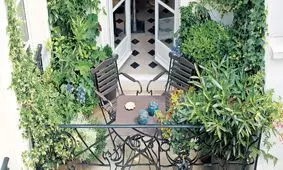 10 ایده برای چیدمان بالکن های کوچک در خانه