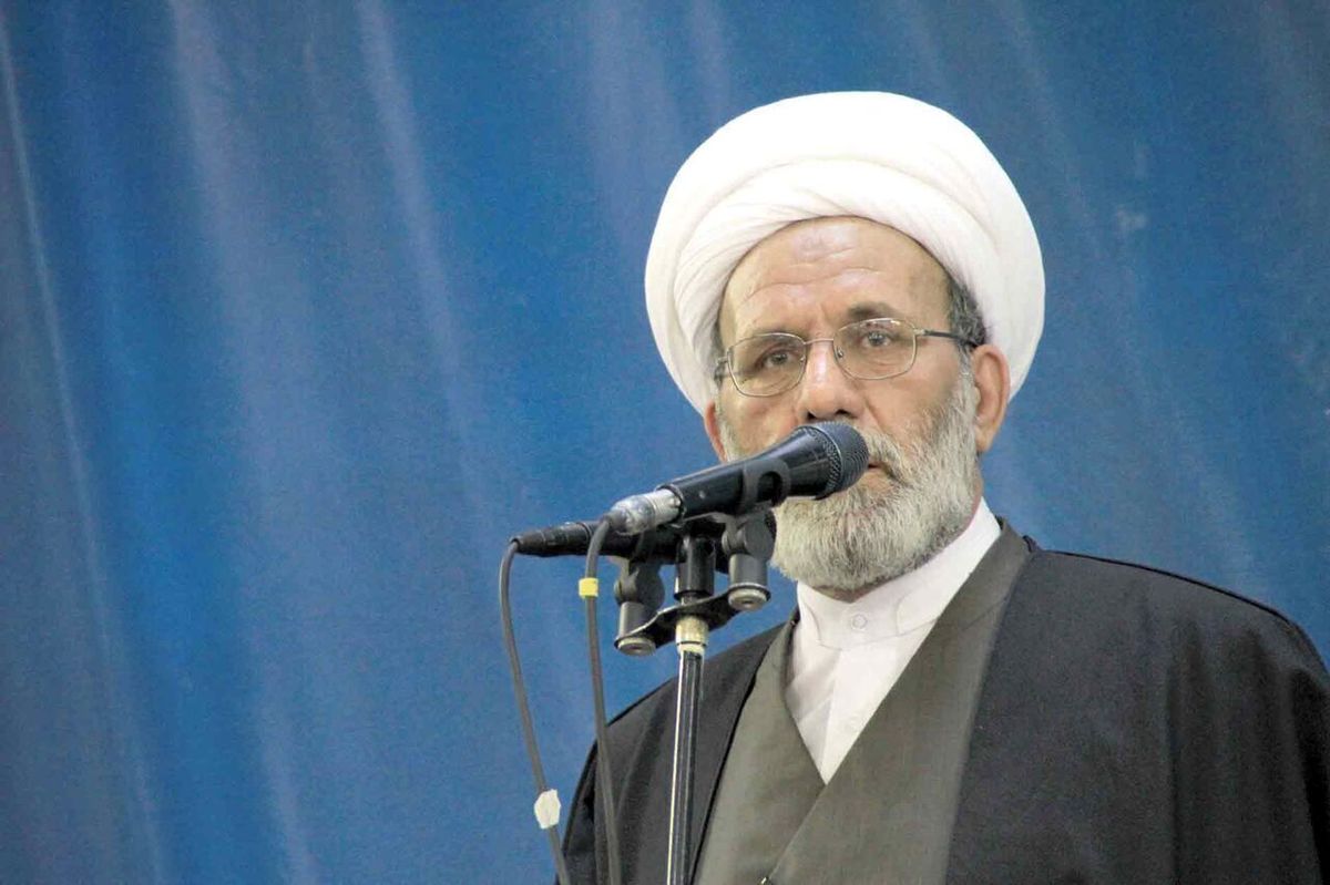 دلربایی و طنازی زنان می تواند تقوای اجتماعی را از بین ببرد