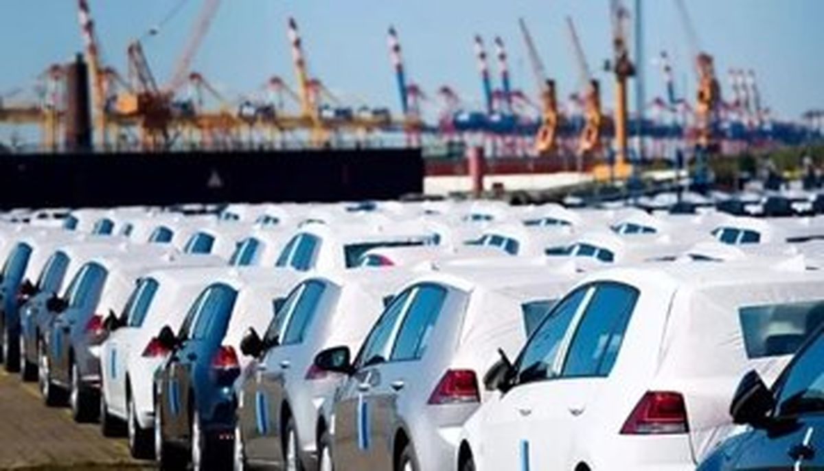 موانع ترخیص ۱۰۰۰ خودروی خارجی از بنادر هرمزگان برطرف شد
