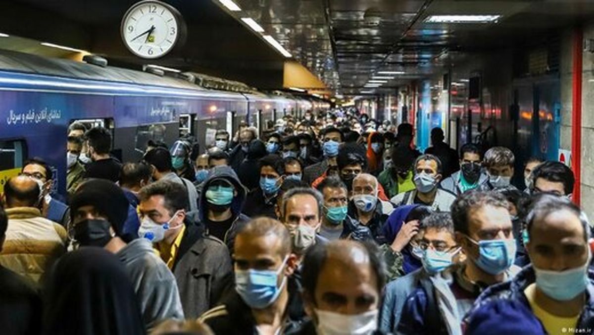 خارج شدن فرد مبتلا به امیکرون از خانه یعنی انتقال ویروس به ۴۰۰ تا ۵۰۰ نفر دیگر