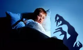 ترس یک کودک از «هیولا» باعث شد که پلیس از حضور یک مرد در زیر تخت او آگاه شود

