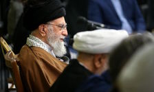 خبر سخنرانی روز جمعه رهبری کذب است