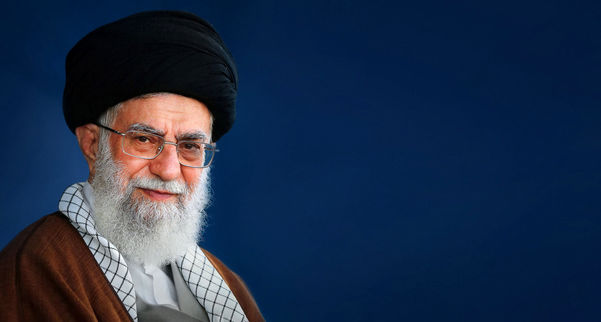رهبر انقلاب: ملت ایران تسلیم شدنی نیست/ ورود نظامی آمریکا بدون تردید با صدمه جبران ناپذیر همراه خواهد بود