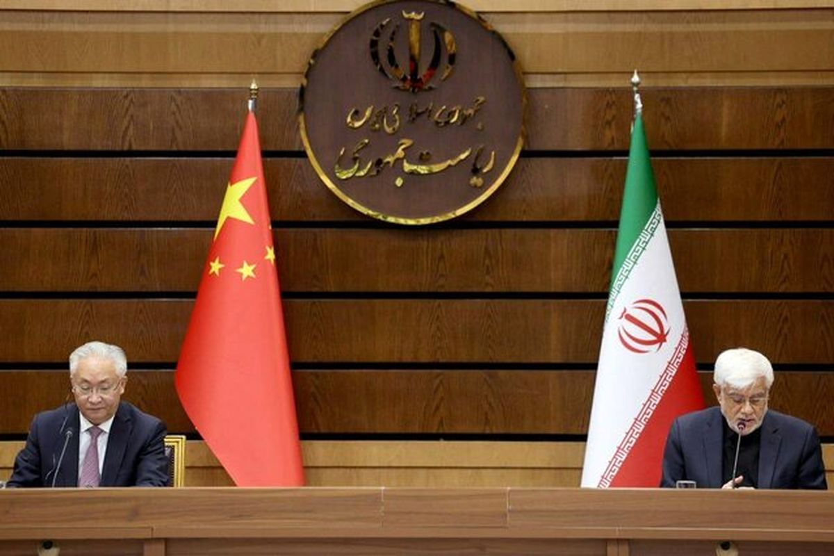 تاکید بر گسترش همکاریهای اقتصادی ایران و چین