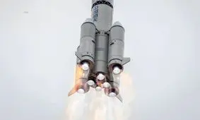 قدرتمندترین موشک چینی آماده پرتاب می‌شود
