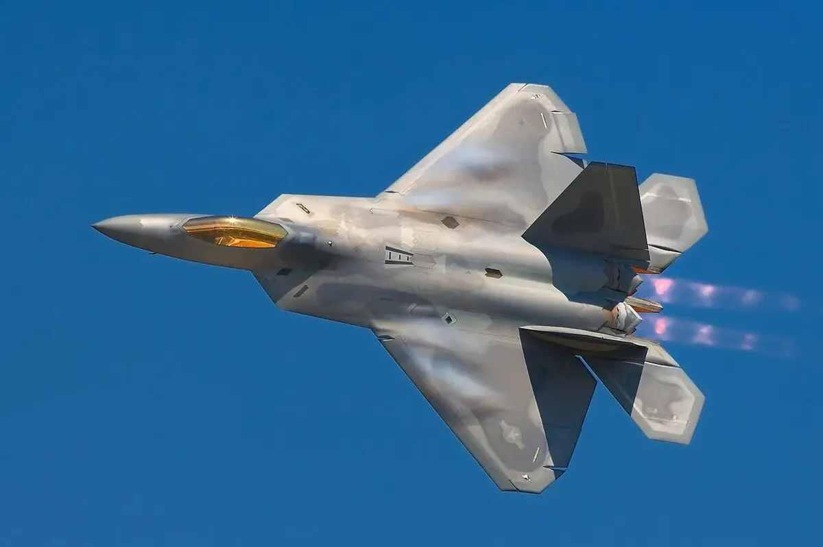 چرا نیروی هوایی آمریکا دیگر قادر به ساخت جنگنده F-22 رپتور نیست؟