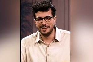عشق ابدی با کمدین طناز امیرحسین قیاسی: چه کسی به پسرا اجازه داده تایپ داشته باشند؟/ ویدئو