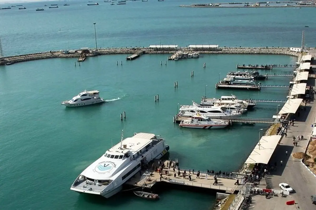 حمله دشمن آمریکایی صهیونی به بندر مسافربری و تجاری شهید حقانی بندرعباس