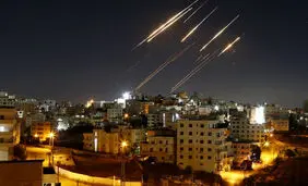 سی و دومین روز از حملات ایران به اراضی اشغالی و پایگاه های آمریکا؛ شلیک موج‌های تازه موشک های ایران به تل‌آویو/  ضربات مهلک به منافع آمریکا در کویت/ ستون دود در پایگاه آمریکایی ها در بغداد