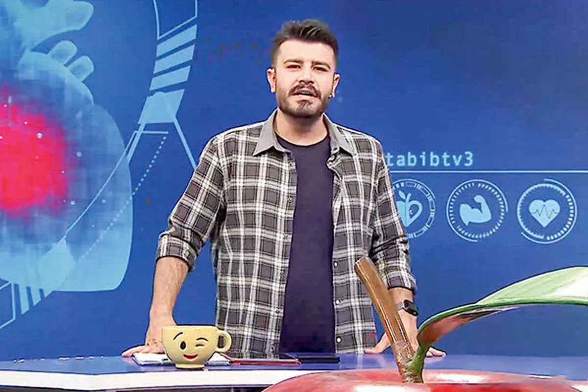 افغانستانی خواندن مجری صداوسیما روی آنتن تلویزیون/ ویدئو
