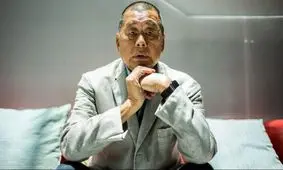 من ذاتا شورشی‌ام | میلیاردر رسانه‌ای مغضوب چین | جیمی لای کیست؟