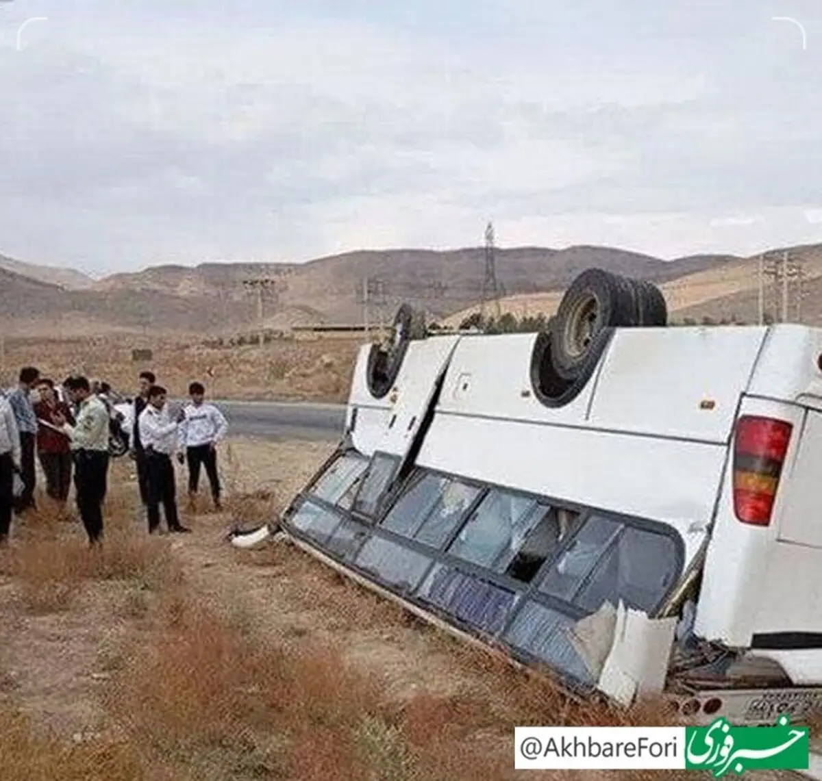 واژگونی مینی‌بوس حامل ۲۶ دانش‌آموز‌ ‌تیزهوش‌
