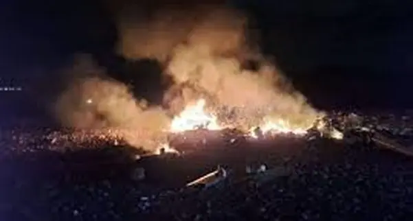 وقوع انفجار در دیمونا؛ زخمی شدن ۴۰ صهیونیست تا کنون/ خرابی بی سابقه در دیمونا/ تخلیه منطقه محل اصابت موشک در دیمونا