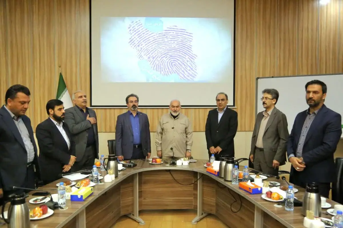 جلسه مدیرعامل هلدینگ صباانرژی با استاندار خوزستان؛ از تشکیل زنجیره فولادی تا توسعه انرژی‌های تجدیدپذیر شدر استان
