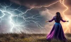 رقص دیوانه‌وار رعد و برق/ ویدئو