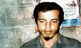 سفر به تاریخ؛ «شهید حسن باقری» (برادر سرلشکر باقری) قبل از انقلاب در حال قایق‌سواری 