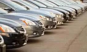 ۳۰۰ متقاضی برای واردات خودرو اعلام آمادگی کرده اند 

