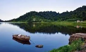 یک قاب از ایران زیبا؛ دریاچه سراگاه تالش/ ویدئو