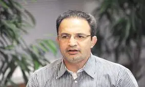 قشر خاکستری و ساکت جامعه هم معترض هستند/ سلبریتی‌ها بهتر از مدیران جامعه را درک می‌کنند